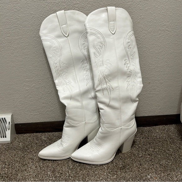 Women’s white western cowgirl knee high boots - Picture 6 of 13